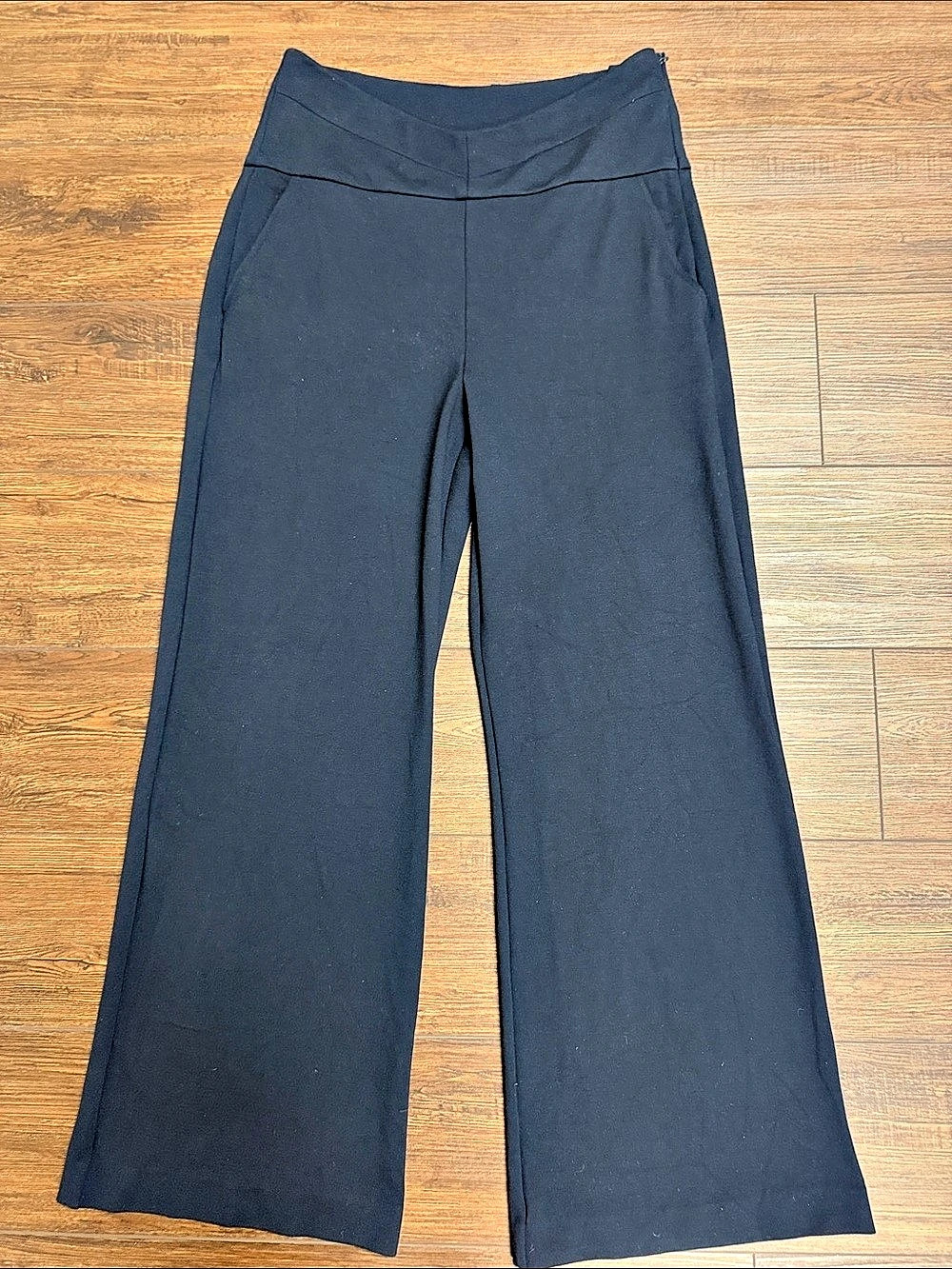 Cabi Wide Leg Pants in navy Size 12 Like New